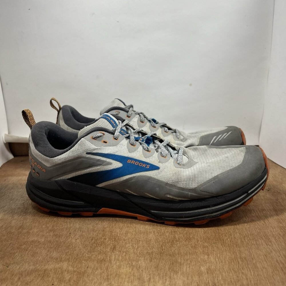 Brooks Cascadia 16 Men Size 15 D  1103761D038 Gray Running Shoes Sneakers